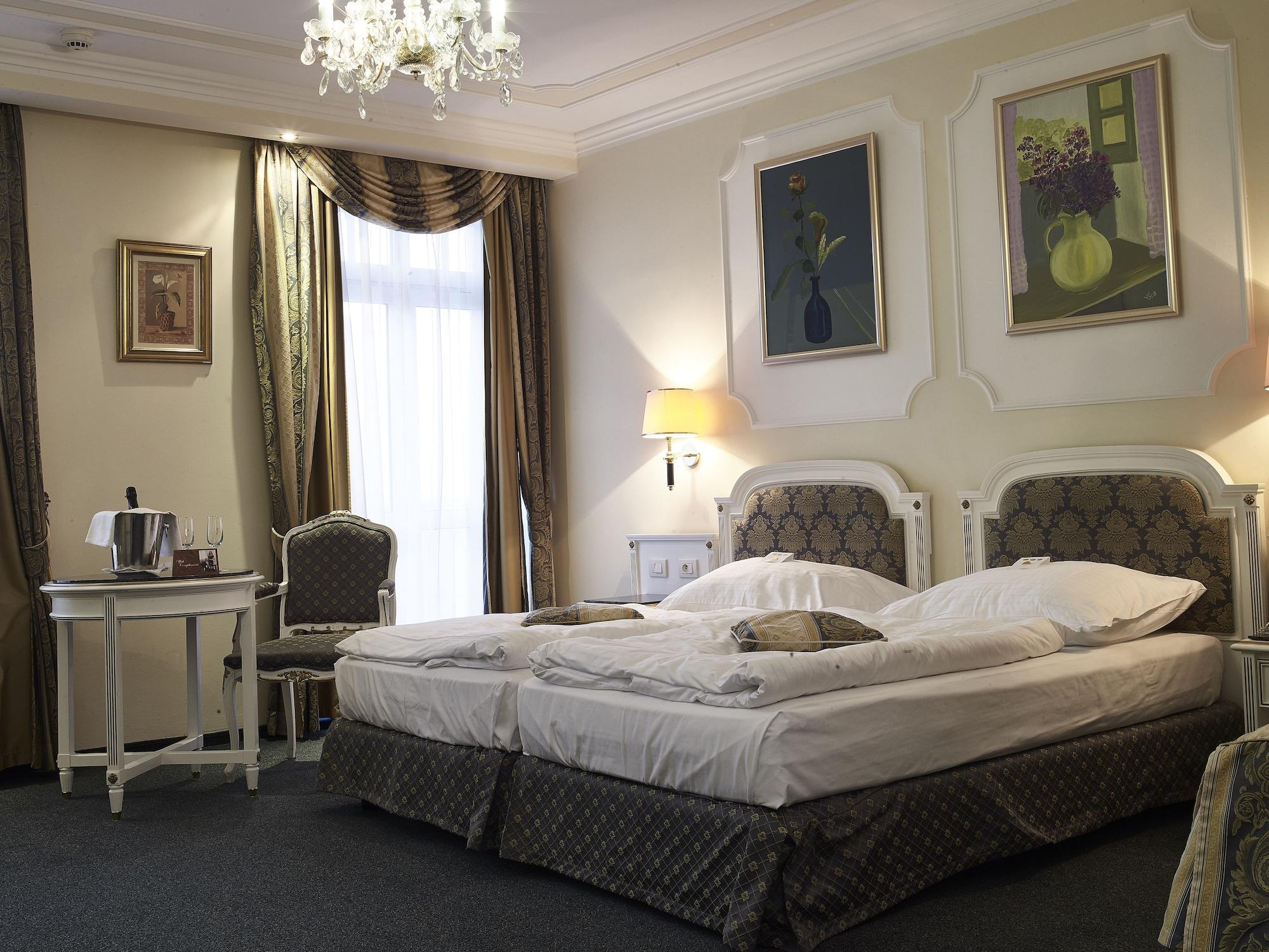 Esplanade Spa And Golf Resort Mariánské Lázně Екстериор снимка
