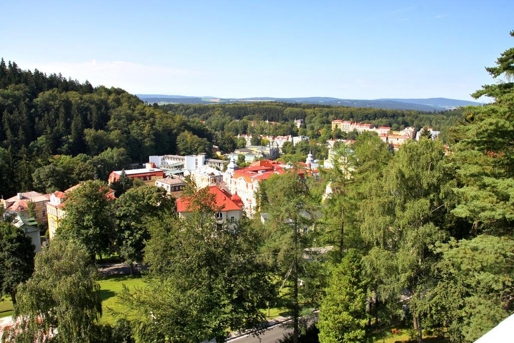 Esplanade Spa And Golf Resort Mariánské Lázně Екстериор снимка