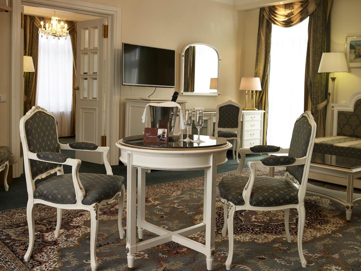 Esplanade Spa And Golf Resort Mariánské Lázně Екстериор снимка